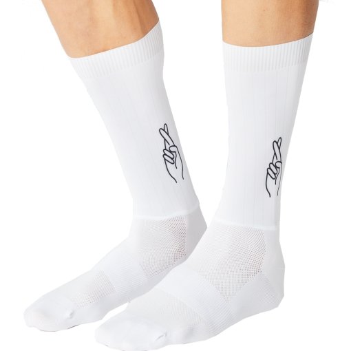 Foto de FINGERSCROSSED Calcetines Ciclismo - Aero Logo - Blanco