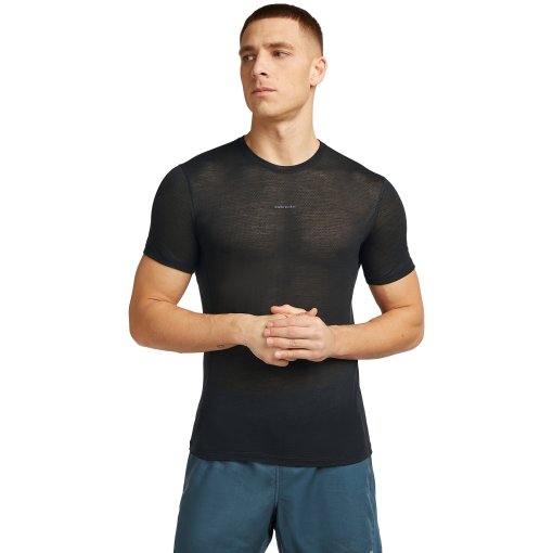 Picture of Icebreaker Merino 75 Cool-Lite™ Featherlight™ Short Sleeve Crewe Shirt Men - Black