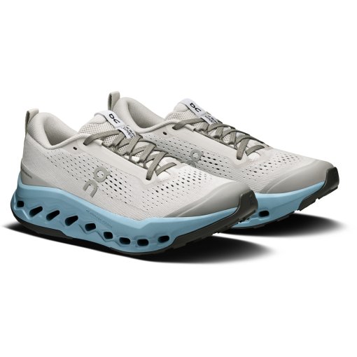 Produktbild von On Cloudsurfer 2 Trailrunning Schuhe Damen - Glacier | Dust