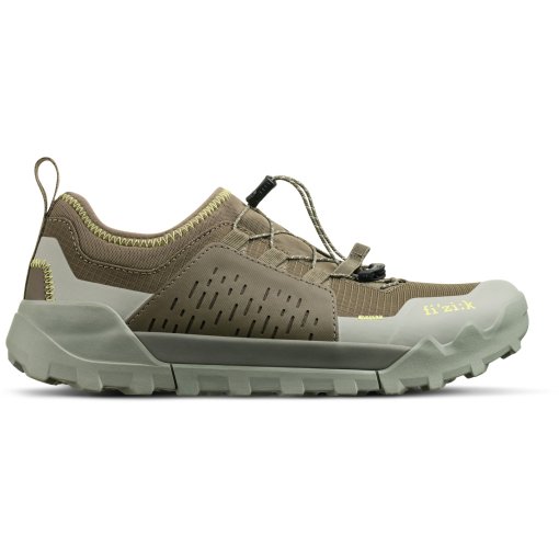 Photo produit de Fizik Chaussures VTT Unisex - Terra Ergolace 2 Flat - forest green/caramel