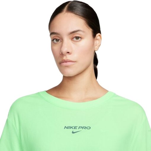 nike pro shirts women's