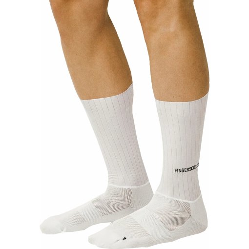 Photo produit de FINGERSCROSSED Chaussettes Vélo - Aero 2.0 Logo - Horizontal - Blanc