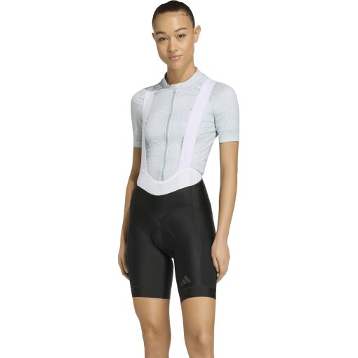 Productfoto van adidas Essentials Cargo Fietsshort met bretels Dames - zwart KB9575
