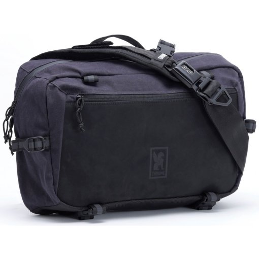 Photo produit de CHROME Sac à Bandoulière - Kadet Max - 15L - Black Canvas Leather