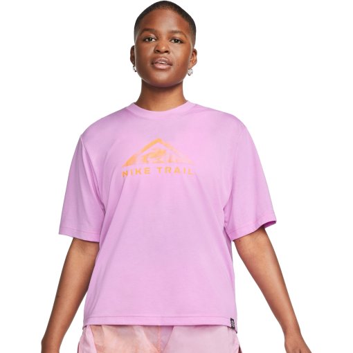 Photo produit de Nike T-Shirt Femme - Dri-FIT Trail - rush fuchsia/sundial DX7896-532