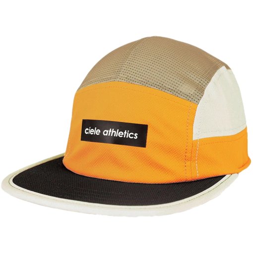 Foto de Ciele Athletics Gorra Running - GOCap - Field Iconic Bar - clementine-sand