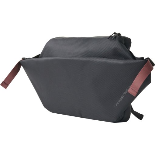 Photo produit de MAAP Sac à Bandoulière - Cote &amp; Ciel Isarau 14.5L - noir