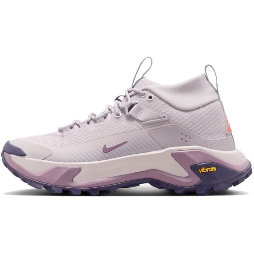 Picture of Nike ACG Zegama Hike Shoes Women - silver lilac/purple dynasty/safety orange/violet dust/ IO7855-004