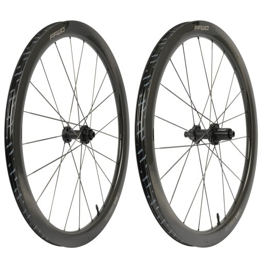 Immagine prodotto da FFWD RAW 44 Set di ruote - 28&quot; | Carbon | Clincher | Centerlock | FFWD CeramicSpeed | 12x100mm | 12x142mm - Glossy Black | Shimano
