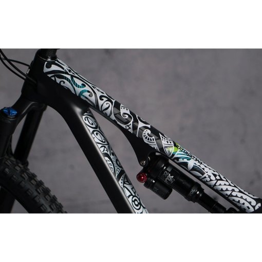 Picture of DYEDBRO Frame Protection Kit Maori - white