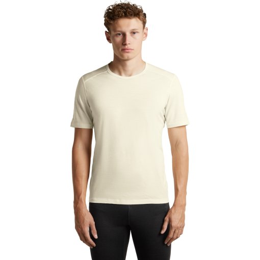Picture of Icebreaker Merino 200 Oasis Short Sleeve Crewe Thermal Top Men - Undyed