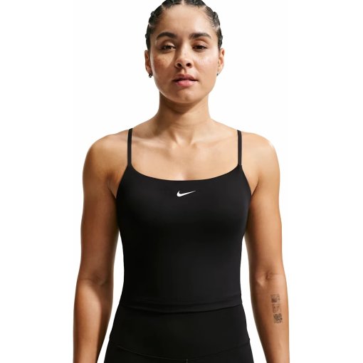 Photo produit de Nike One Brassière de sport matelassée à maintien moyen pour femmes - noir/blanc IR1893-010