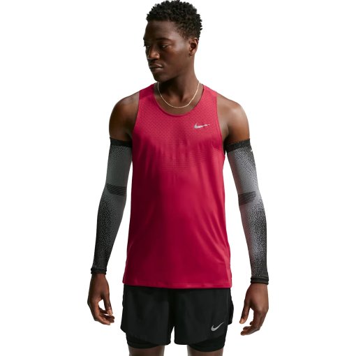 Kuva tuotteesta Nike Stride Dri-FIT ADV Hihaton paita miesten juoksulle - tough red/reflective silver HV5210-608
