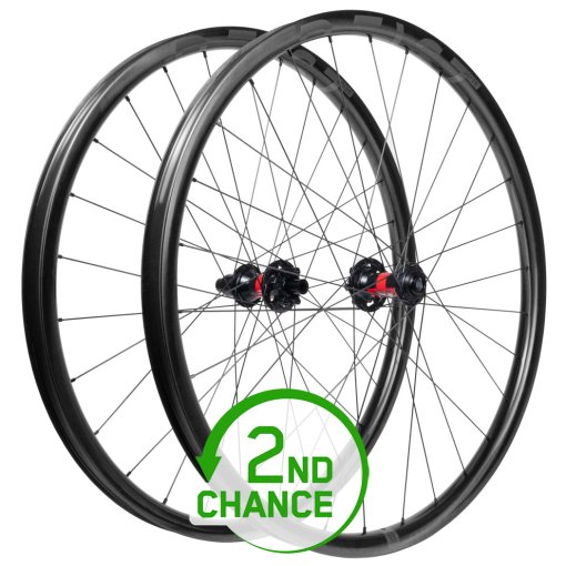 Produktbild von Beast Components ED30 + DT Swiss 240 - 29 Zoll Carbon MTB Laufradsatz - 6-Loch - VR: 15x110mm | HR: 12x148mm Boost - Micro Spline - UD black - B-Ware