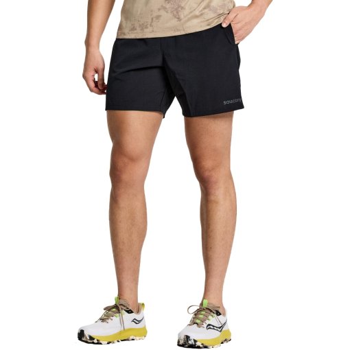 Foto de Saucony Pantalones Cortos Hombre - E. Utility 6&quot; - negro