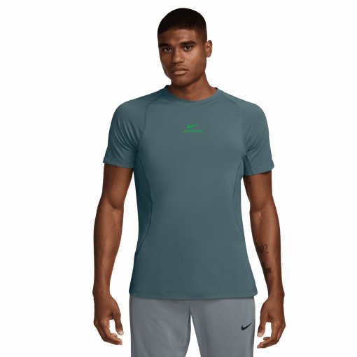 Produktbild von Nike Pro Dri-FIT Kurzarmshirt Herren - mineral slate/green strike HV0409-382