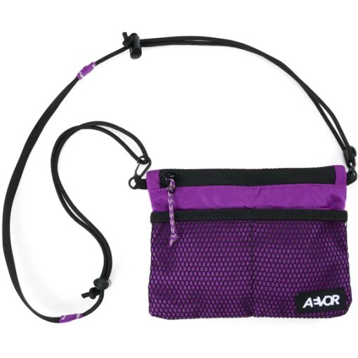 Photo produit de AEVOR Poche de Poitrine 1L - Ripstop Electric Fuchsia