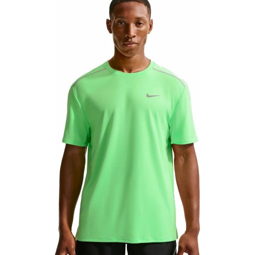 Foto de Nike Dri-FIT UV Miler Camiseta running para hombre - illusion green/cucumber calm IF2082-336