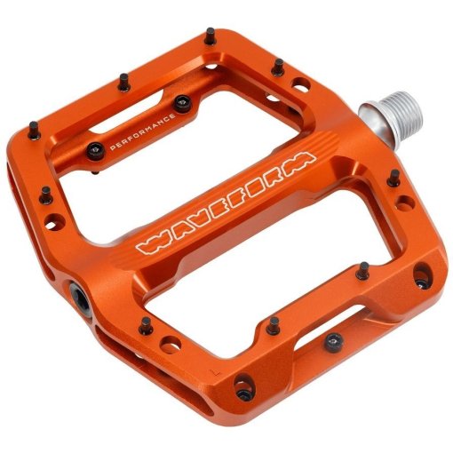 Productfoto van Wolf Tooth Waveform Performance Platformpedalen - oranje