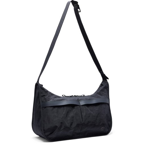 Picture of CHROME Yoyogi Messenger Bag - 14L - Black