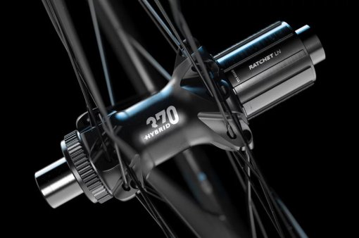 DT Swiss HG 1800 SPLINE DB 25 Wheelset - 28