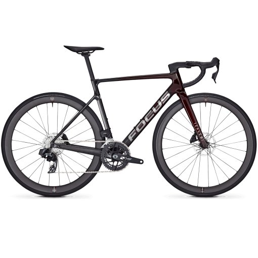 Productfoto van FOCUS IZALCO MAX 8.9 - Rival AXS - Carbon racefiets - 2026 - red tinted / black metalllic