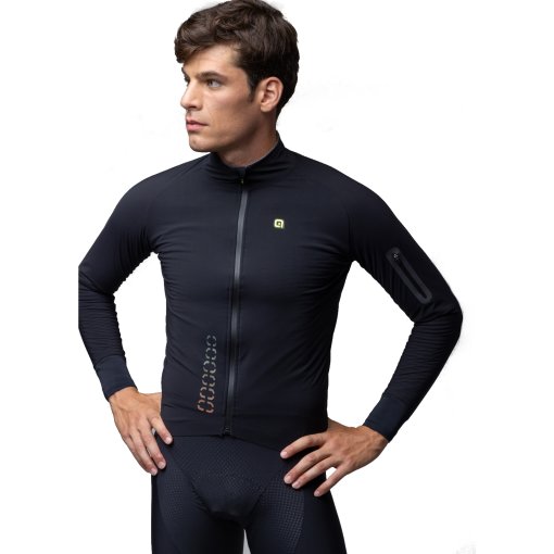 Photo produit de Alé R-EV1 Thermo Shield Veste vélo pour hommes - noir