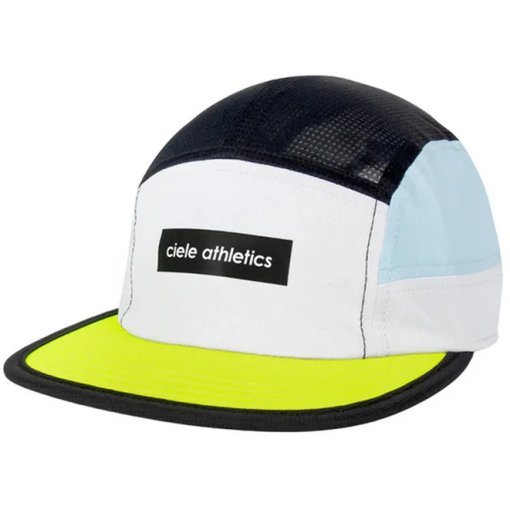 Productfoto van Ciele Athletics GOCap Hardloopmuts - Field Iconic Bar - white-black