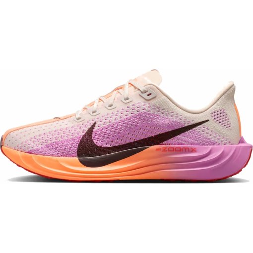 Photo produit de Nike Chaussures Femme - Pegasus Plus - chalk/light magenta/bright crimson/tattoo FQ7261-113