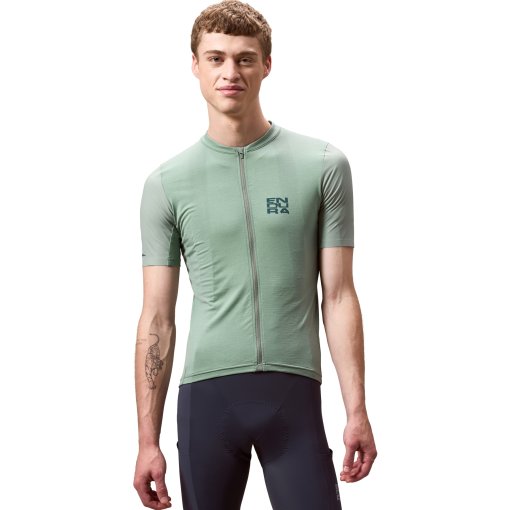 Produktbild von Endura Alltrack Ride Resort Kurzarmtrikot Herren - sage green