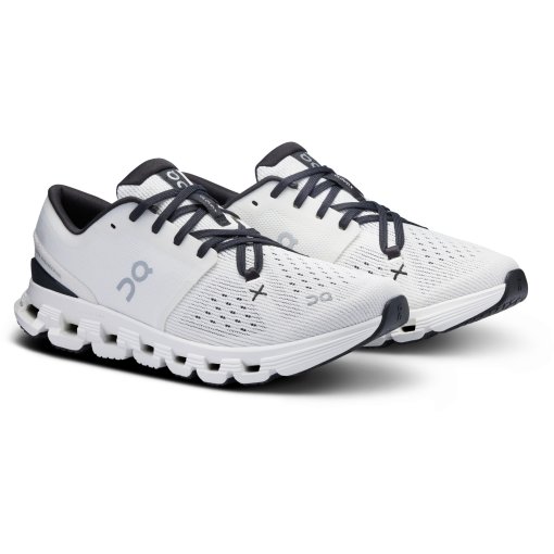 Foto de On Zapatillas Deporte Mujer - Cloud X 4 - Ivory &amp; Black
