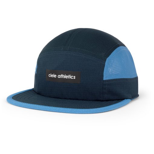 Photo produit de Ciele Athletics GOCap - Field Iconic Bar bonnet de course - indigo
