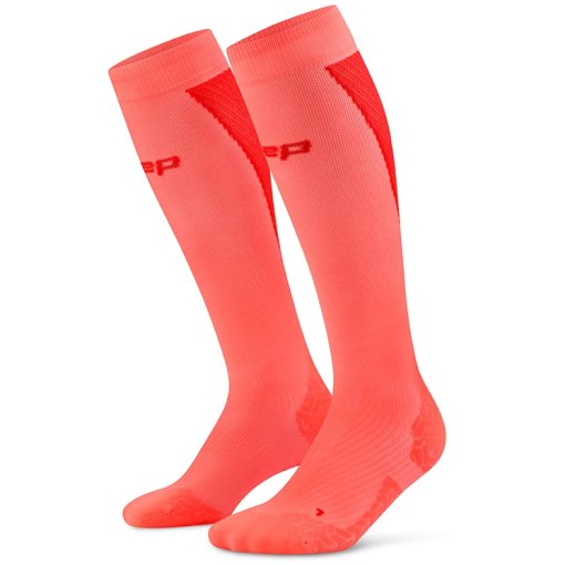 Productfoto van CEP Core Run Ultralight Tall Compressiesokken Heren - neon coral/red