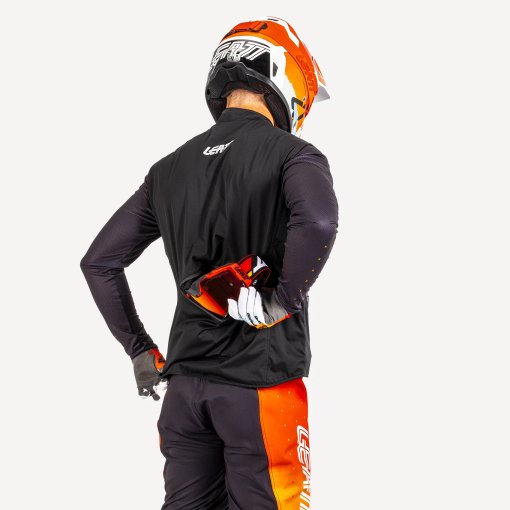 Leatt Body Protector 5.5 - black | BIKE24