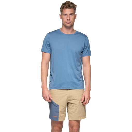 Foto de Bergans Camiseta Hombre - Vaagaa Adventure Merino - blue moon/granite blue mgv