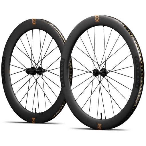 Photo produit de Reserve 57 | 64 Turbulent Aero Paire de roues - DT 240 - 28&quot; | Carbon | Clincher | Centerlock - 12x100mm | 12x142mm - Shimano HG