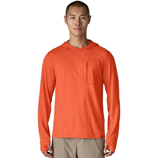 Photo produit de Patagonia Cap Cool Sun T-shirt à capuche et manches longues pour hommes - Coal Orange - Light Coal Orange X-Dye