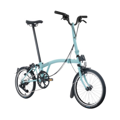 Foto de Brompton C Line Advanced - 12-Speed - High Bar - Extended Seatpost - Rear Rack &amp; Dynamo - 16&quot; Bicicleta Plegable - 2025 - turkish green