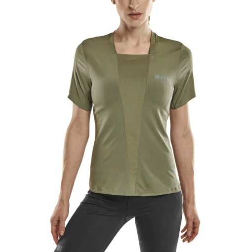 Photo produit de CEP T-Shirt Femme - The Run Round Neck V4 - S - olive