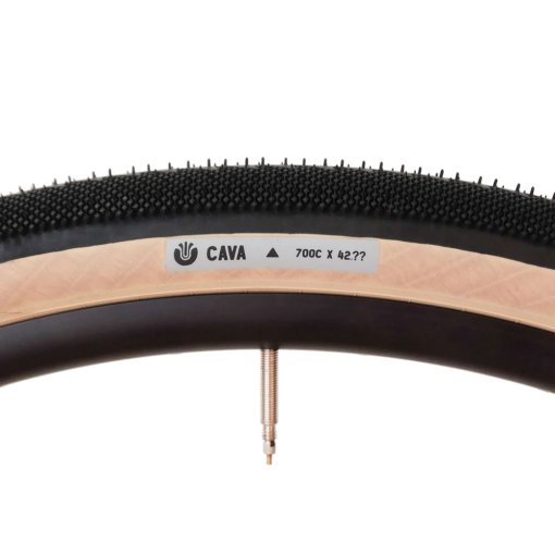 ULTRADYNAMICCO CAVA 700C X 33?? タイヤ Ultradynamico Cava Robusto Opona Składana - 33-622 / 700c x