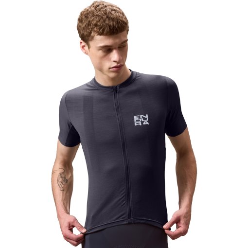 Immagine prodotto da Endura Alltrack Ride Resort Maglia a manica corta da uomo - carbon grey