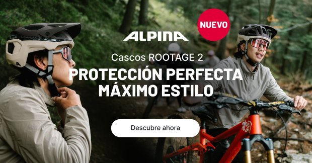 Mountabiker prueba el casco Alpina Rootage 2 en el bosque.