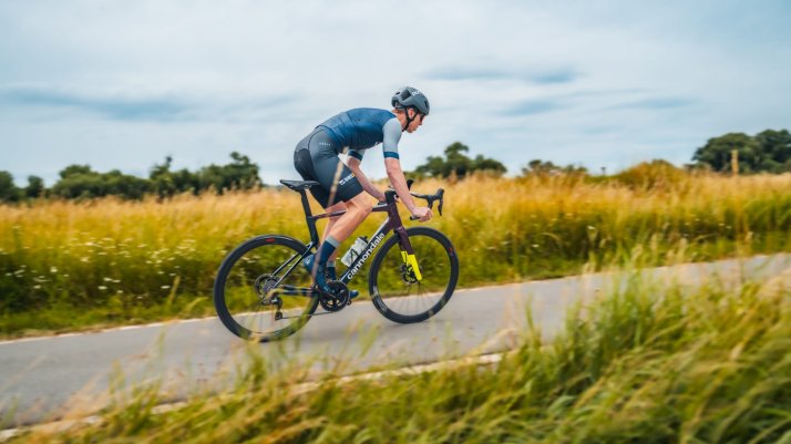Speed Enthusiast, Mountain Goat or Adventurer – Which Road Bike Suits Me Best?