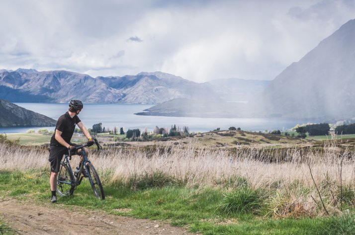Bici da ciclocross e ghiaia Bombtrack: gancio e tensione