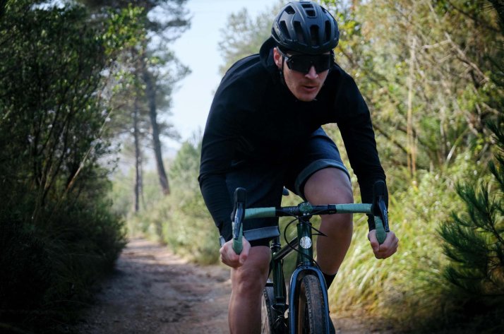 Cascos y Gafas uvex para Ciclismo