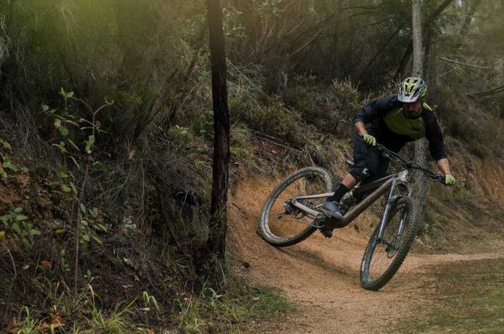 Giro – Innovation & passion pour le cyclisme depuis 1985 Giro – Innovation & passion pour le cyclisme depuis 1985