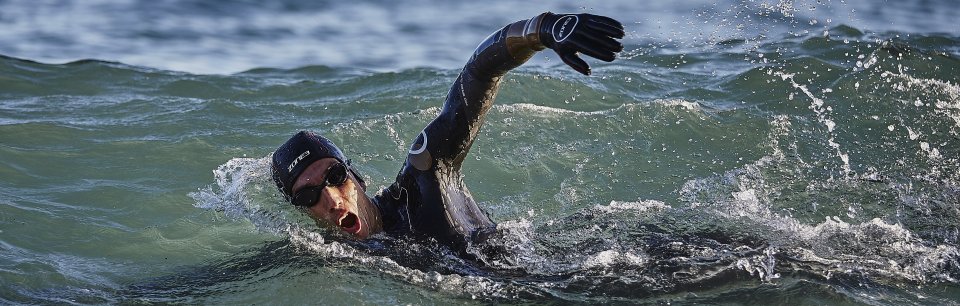 Zone3 – Mute, costumi e attrezzature per nuoto & triathlon