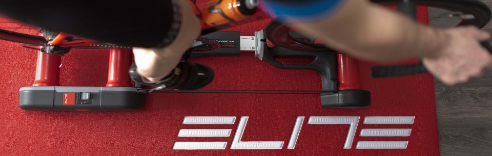 Elite – Sofistikerede cykeltrænere, vandflasker og flaskeholdere til højtydende cykling