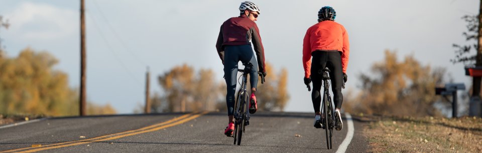 PEARL iZUMi - abbigliamento, scarpe e accessori per bici da corsa, mountain bike e triathlon