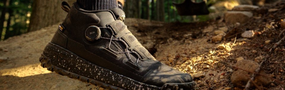 Schwarzer Ride Concepts MTB-Schuh mit griffiger Sohle, ideal für anspruchsvolle Trails.